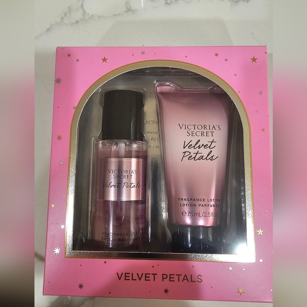 Victoria's Secret Velvet Petals Fragrance Set - Pink Brand New